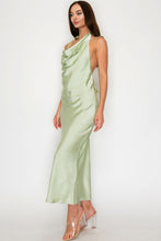 Load image into Gallery viewer, Ayla Green Chain Detail Backless Dress
