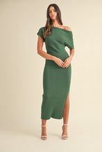 Load image into Gallery viewer, Evaline Ribbed Midi Dress
